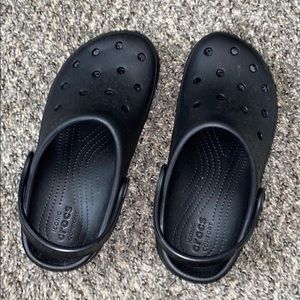 Black crocs